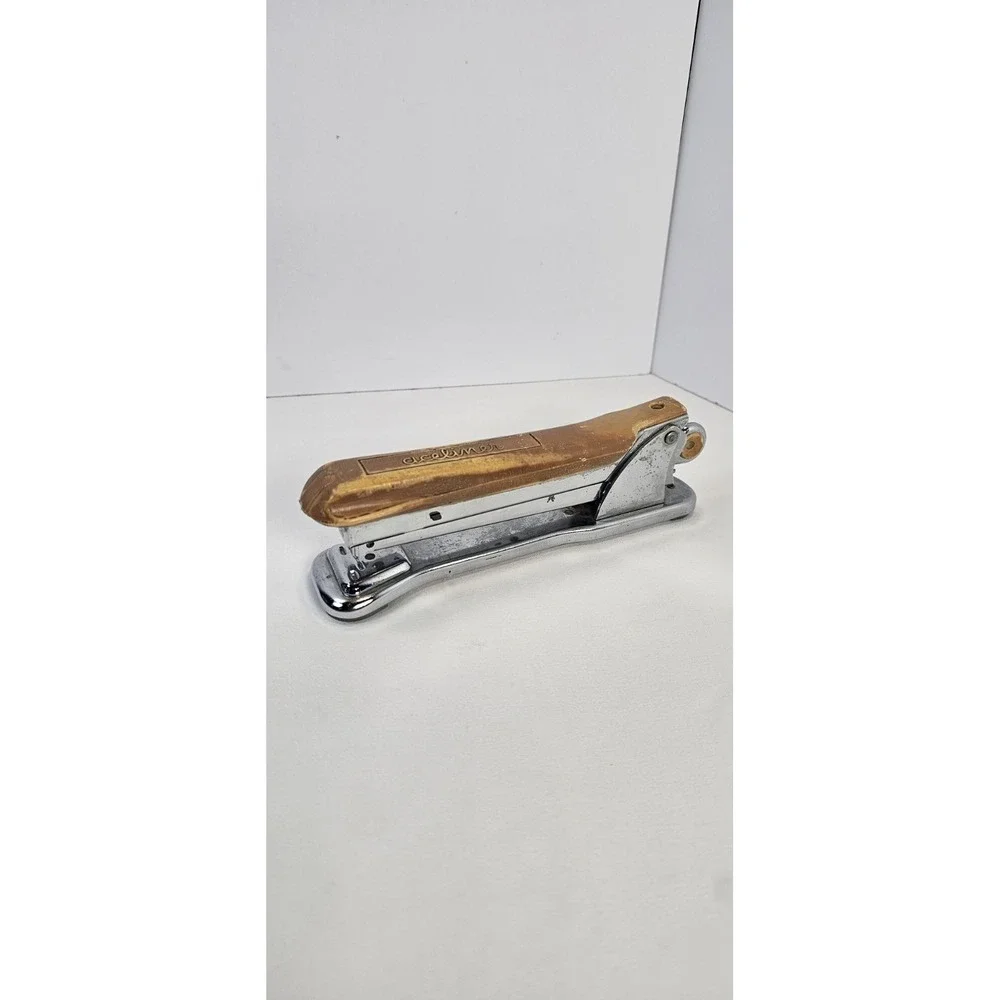 VINTAGE ACE‎ ACELINER 502 STAPLER! BEIGE! VERY NICE SHAPE! WORKS! MADE IN USA